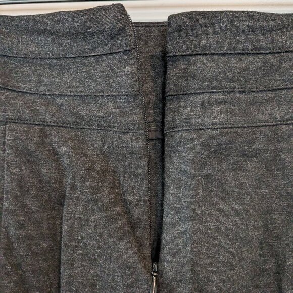 CAbi Miranda Gray Pencil Skirt Womens Size 4 Paneled Charcoal Back-Zip Stretch - Picture 12 of 16